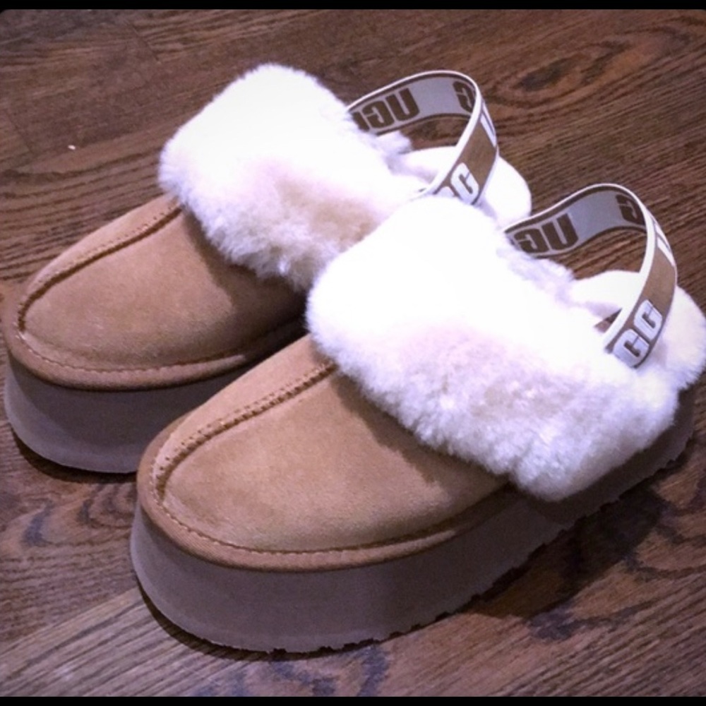 Ugg Funkette slipper/shoes size 7